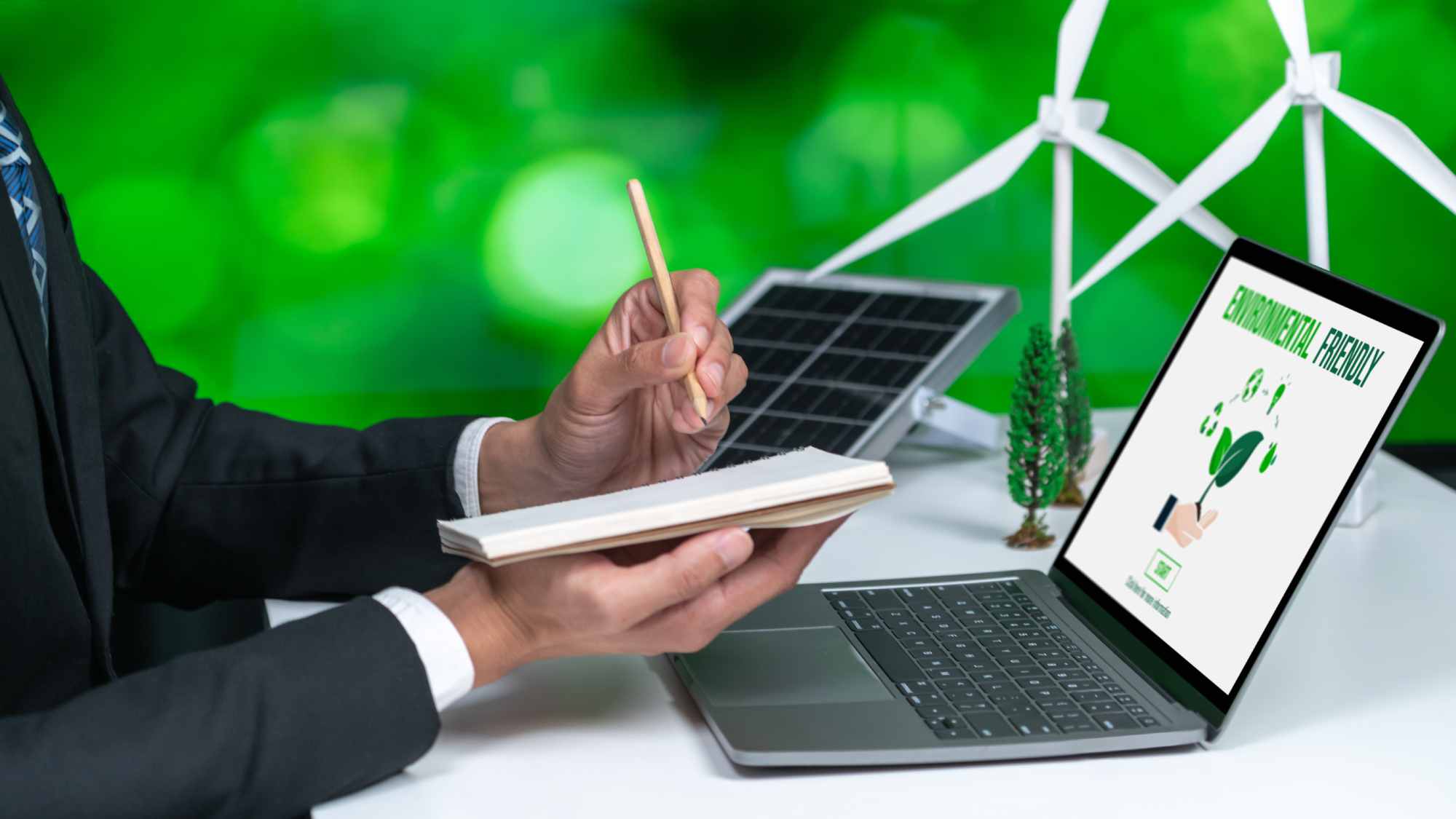 Proven Digital Marketing Strategies for Solar Companies to Maximize ROI